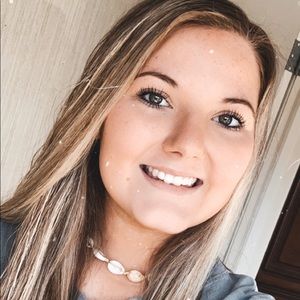 Meet your Posher, Haley